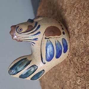 Stoneware rooster decoration